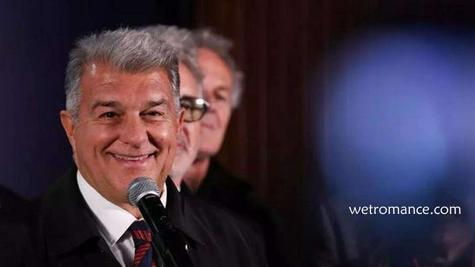 8868体育热点资讯 - 每体|会员签名递交后,拉波尔塔和他团队在其家中进行了会议