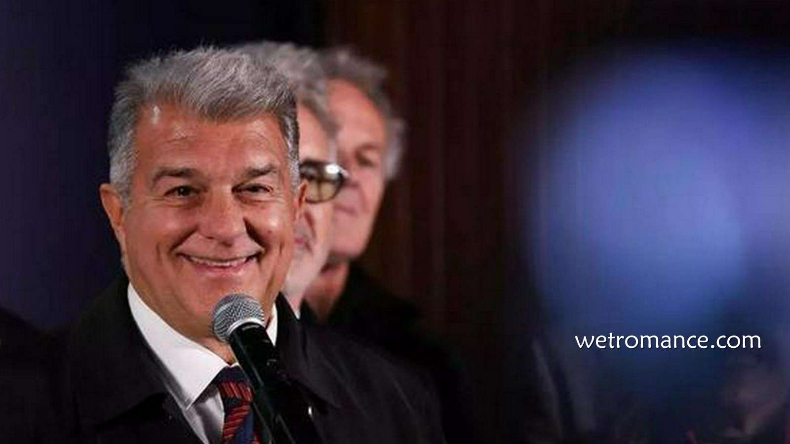 8868体育热点资讯 - 每体｜会员签名递交后，拉波尔塔和他团队在其家中进行了会议